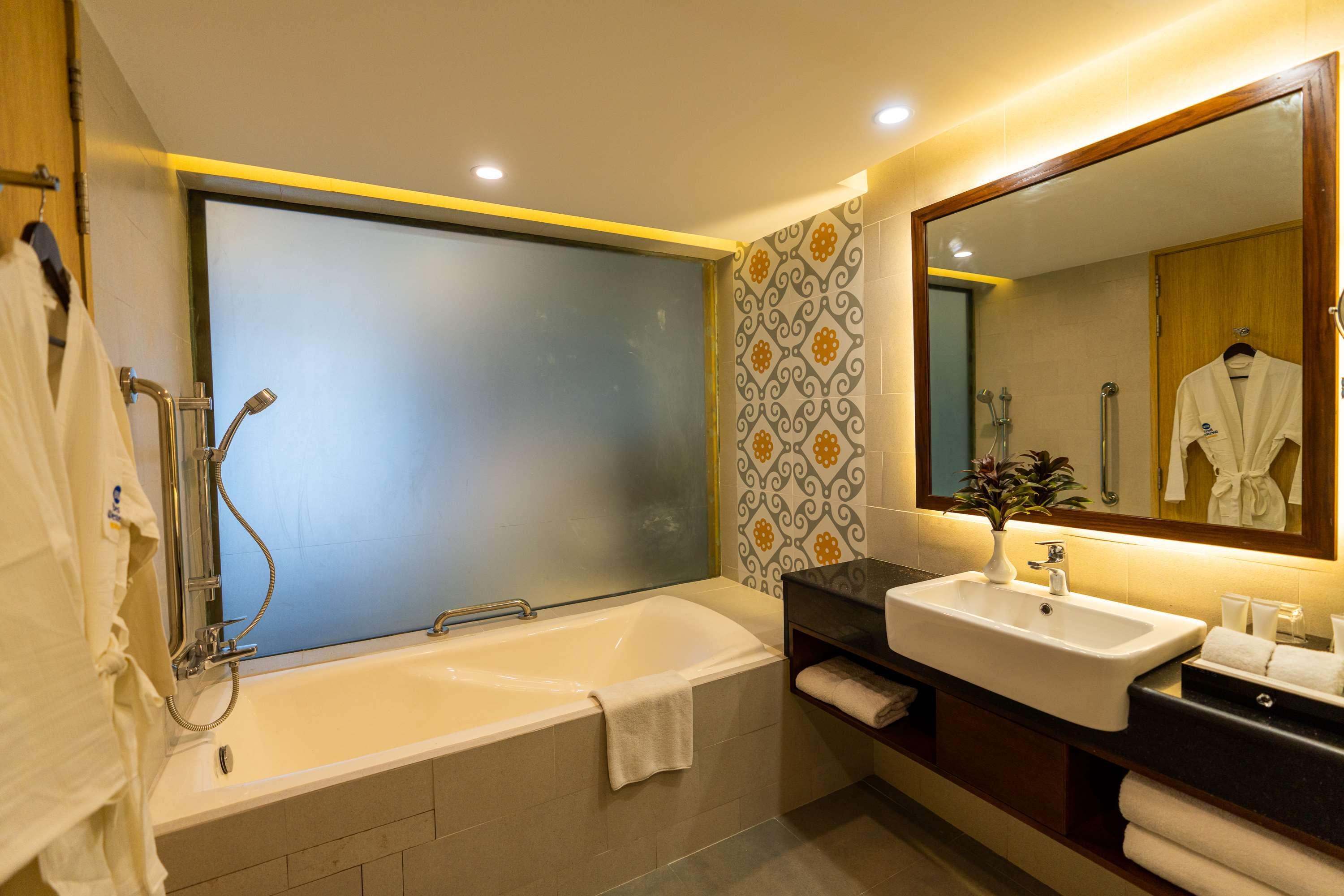 Best Western Heritage ค็อกเซสบาซาร์ ภายนอก รูปภาพ